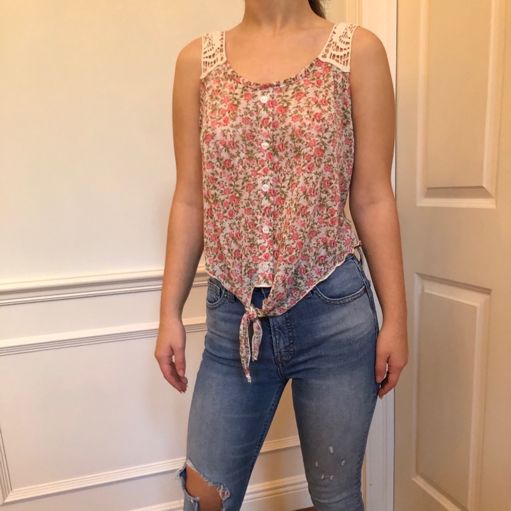♥️♥️ Rose print shirt